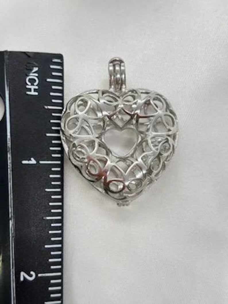 Sterling Silver Gemstone Cage Pendant • Lovely Heart Design • Fits 8 or 9 Gems 6mm • White Gold Plated