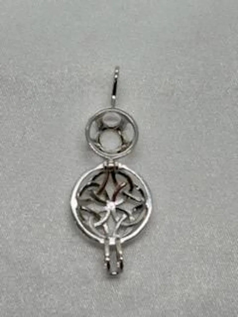 Sterling Silver Gemstone Cage Pendant • Entwined Links • Fits 8mm Gem • White Gold Plated
